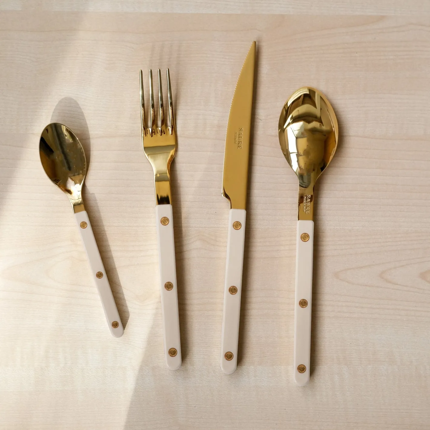 Sabre Paris Bistrot Gold Solid, Light kaki | Teaspoon
