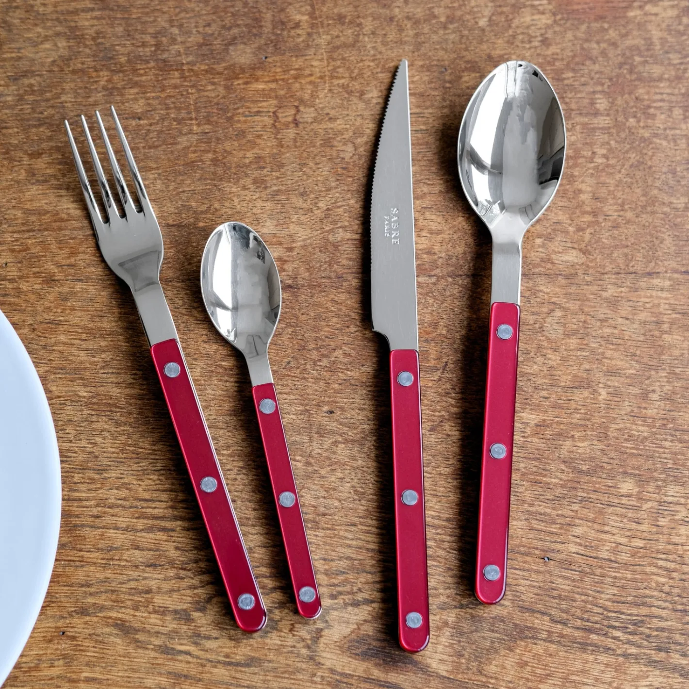 Sabre Paris Bistrot Pearly, Red | 24 Pieces Set