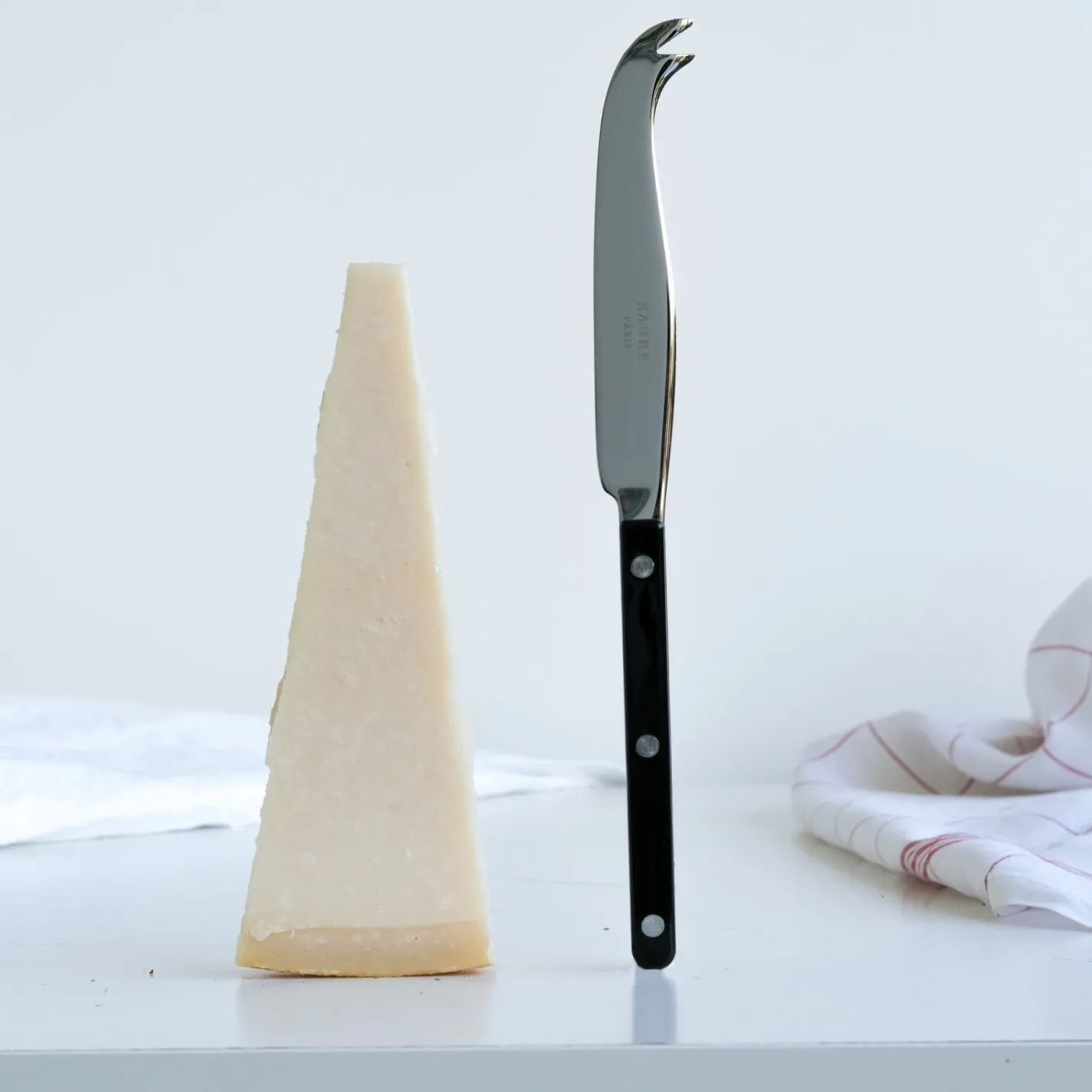 Sabre Paris Bistrot Solid, Black | Cheese Knife