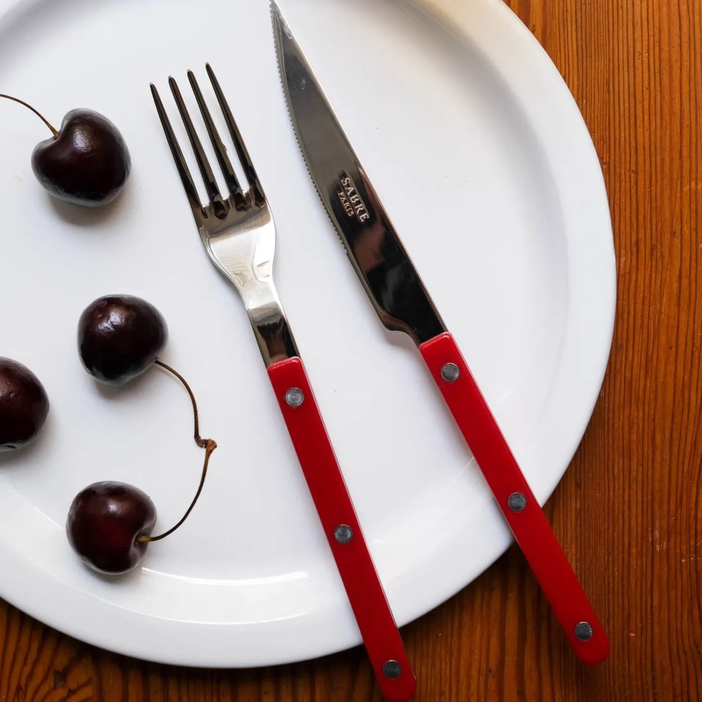 Sabre Paris Bistrot Solid, Burgundy | Set Of 4 Pieces