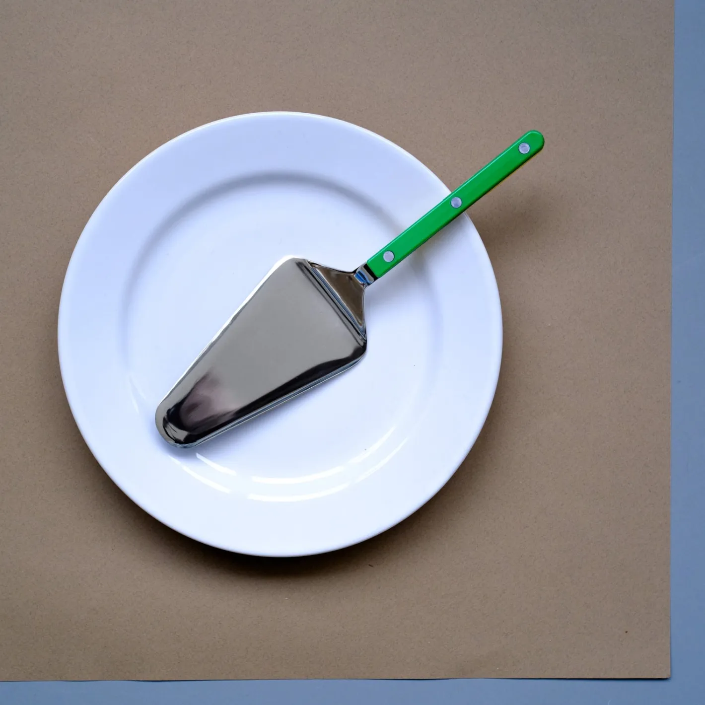 Sabre Paris Bistrot Solid, Garden green | Tart Server