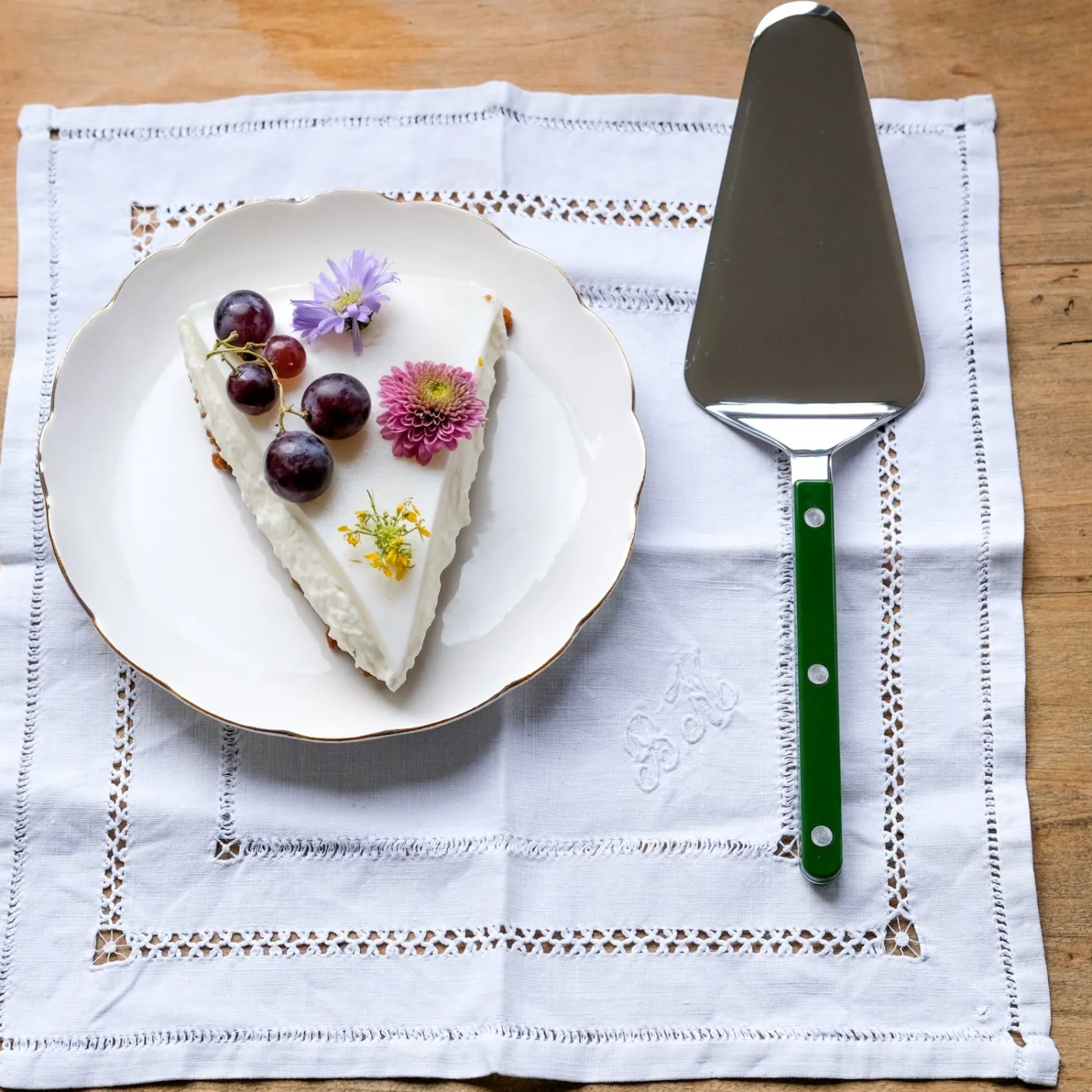 Sabre Paris Bistrot Solid, Green | Tart Server