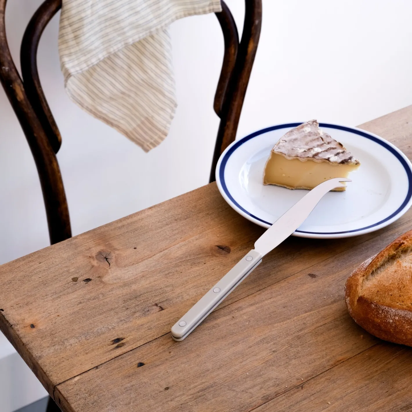 Sabre Paris Bistrot Solid, Light kaki | Cheese Knife