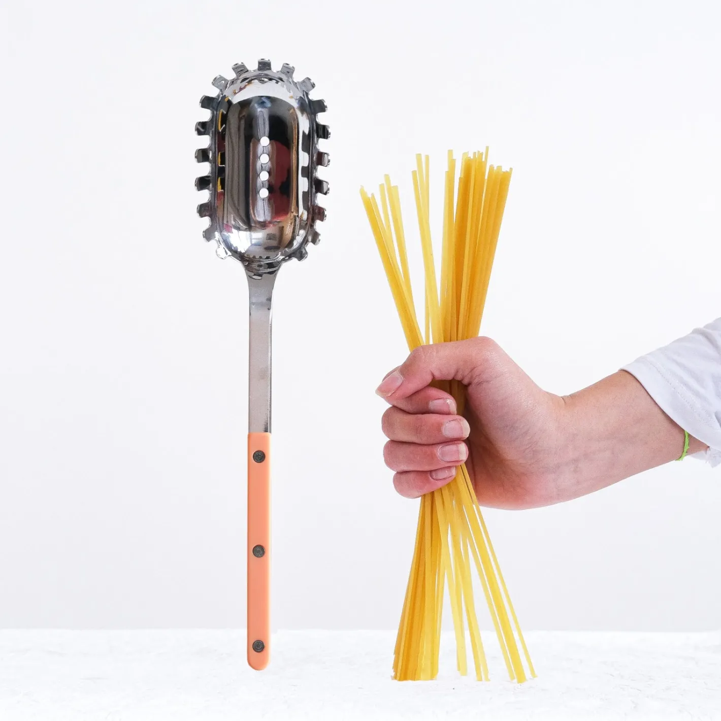 Sabre Paris Bistrot Solid, Nude Pink | Spaghetti Spoon