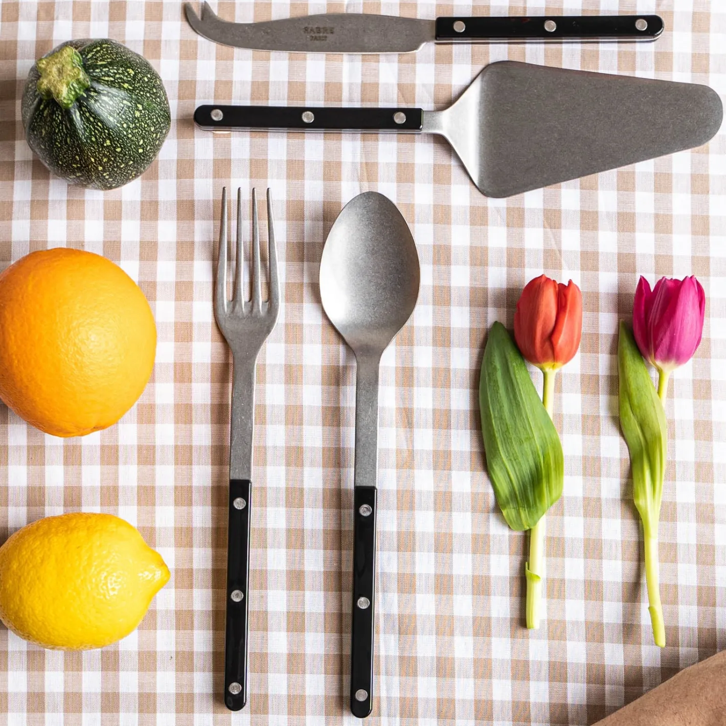 Sabre Paris Bistrot Vintage Solid, Black | Set Of 4 Must-have Serving Pieces