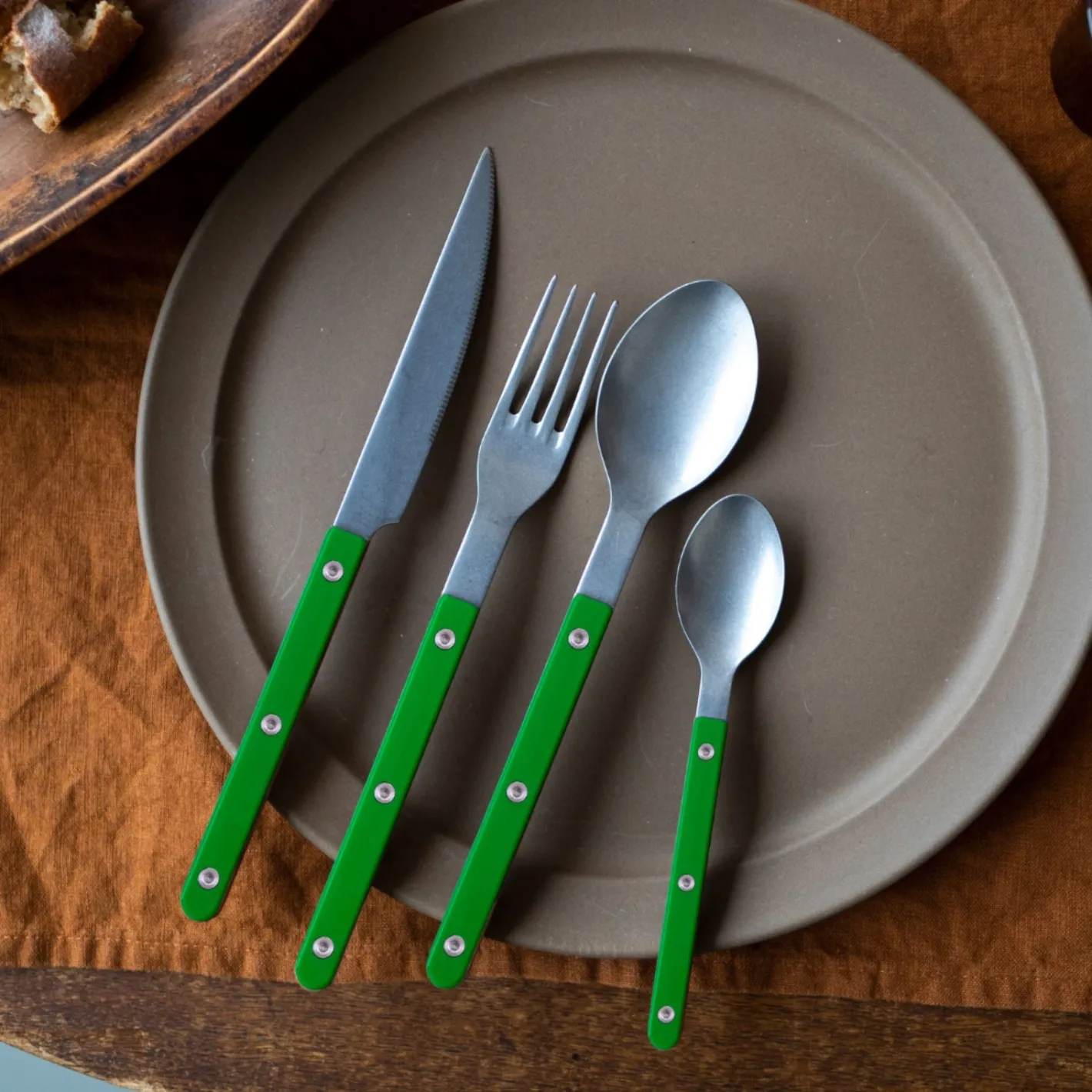 Sabre Paris Bistrot Vintage Solid, Garden green | Set Of 4 Pieces