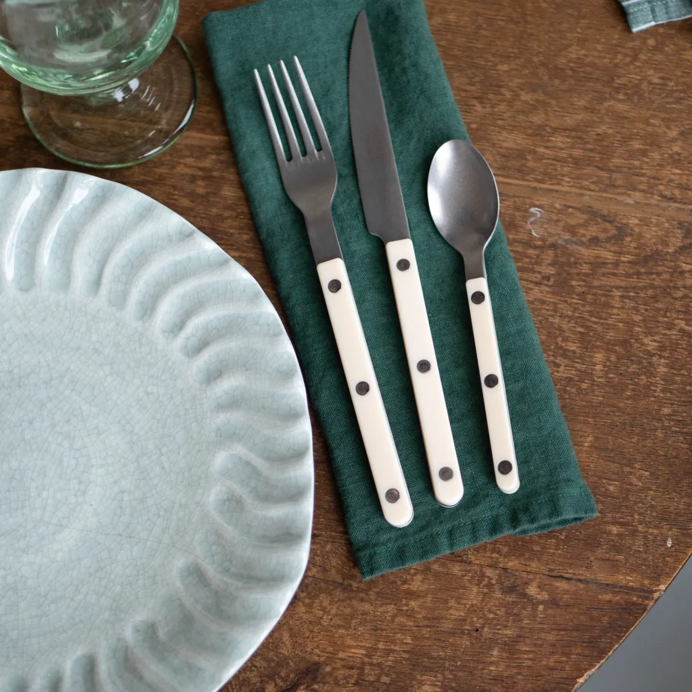Sabre Paris Bistrot Vintage Solid, Ivory | Dinner Knife