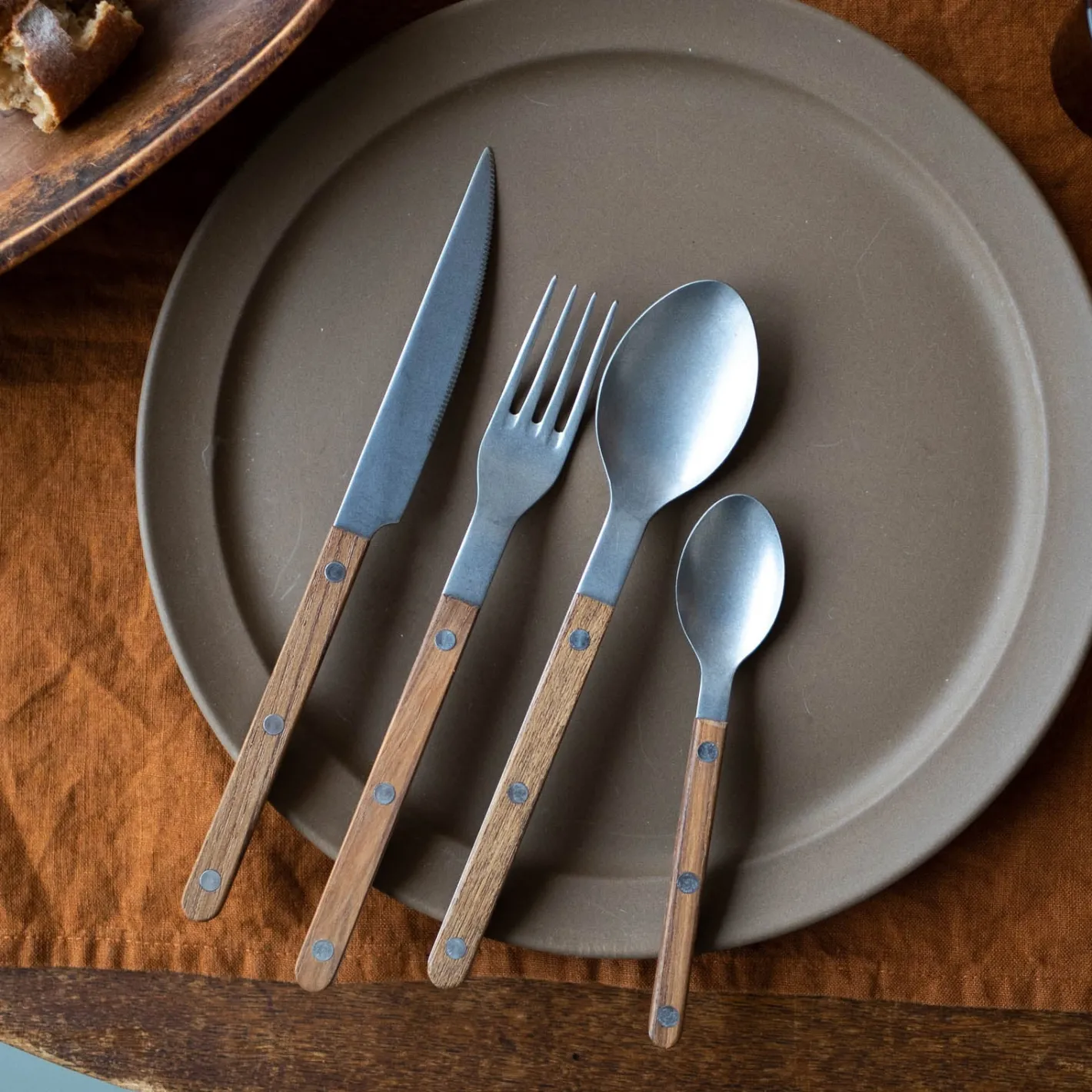 Sabre Paris Bistrot Vintage Teak, Teak | 24 Pieces Set