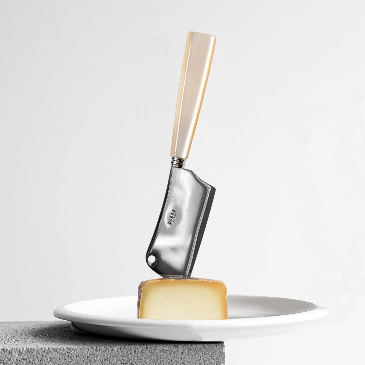 Sabre Paris Icône, | Cheese Cleaver