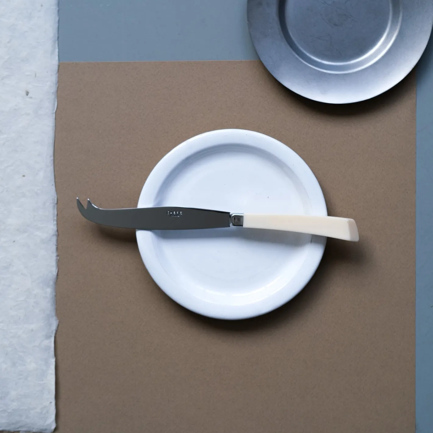 Sabre Paris Numéro 1, | Cheese Knife